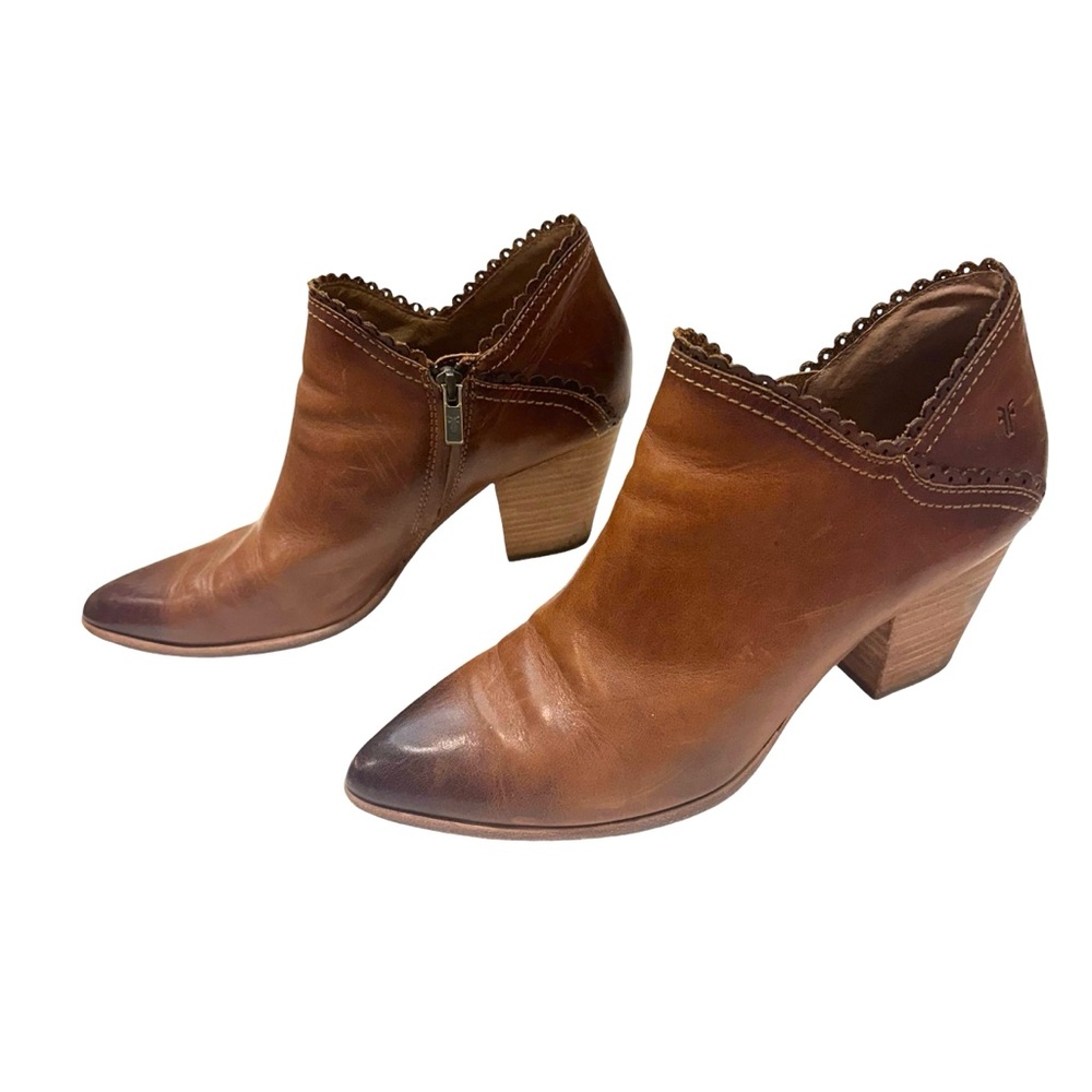 Frye Reed Women's Cognac Leather Scallop Ankle Booties Heels Size 10